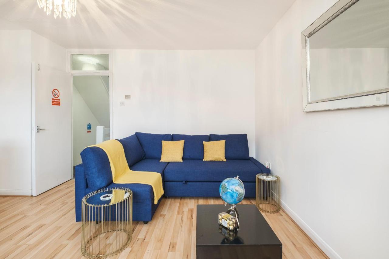 Spacious 3 Bed 1 Bath Hse W Guest Toilet W Parking Near Excel - E16 Londra Dış mekan fotoğraf