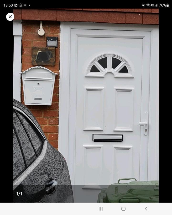Spacious 3 Bed 1 Bath Hse W Guest Toilet W Parking Near Excel - E16 Londra Dış mekan fotoğraf